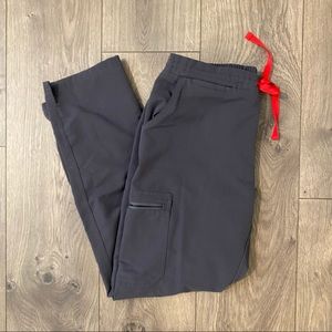 FIGS Yola Scrub Pants in Charcoal Gray